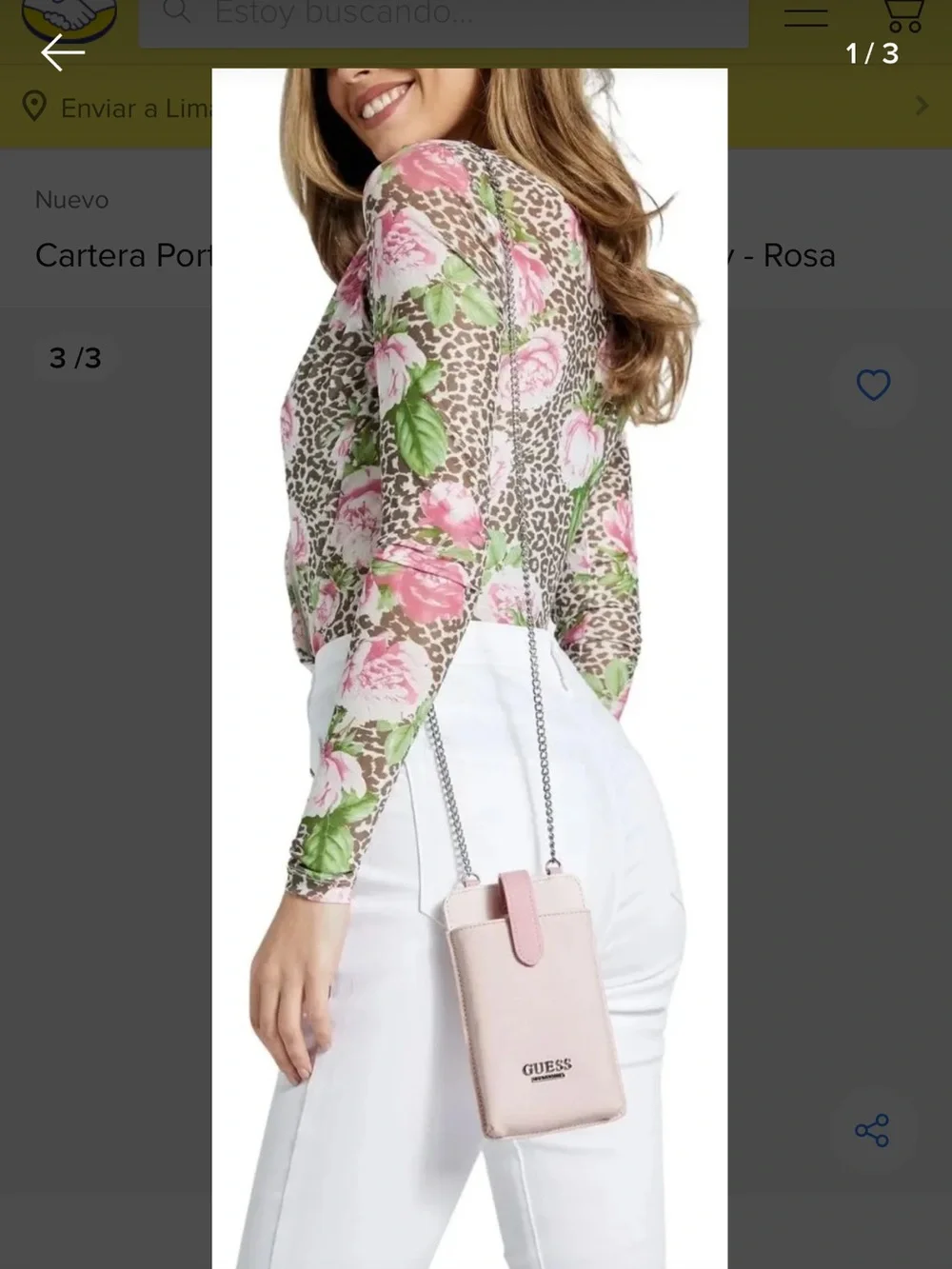 GUESS Blush Pink Chain Crossbody Phone Case with zipper comprar behind